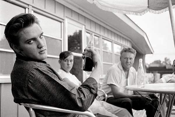 Elvis and his cousin Billy Smith