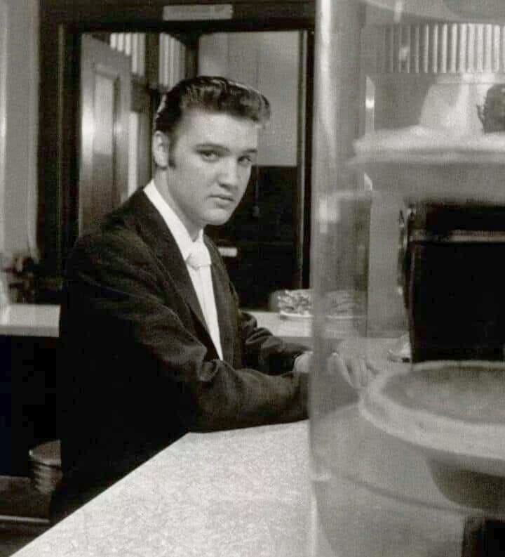 ELVIS IN CHATTANOGA. TERMINAL STATION JULY 4, 1956.