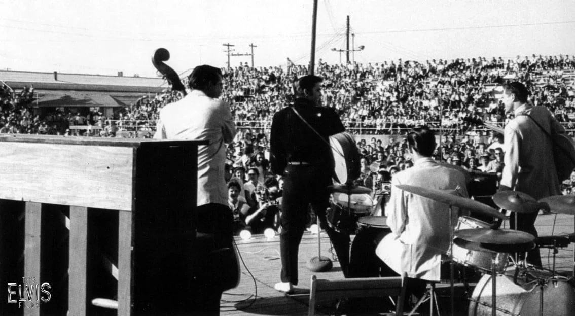 ELVIS PRESLEY BIOGRAPHY (1956-1959) CHAPTER 6: "TUPELO'S OWN"